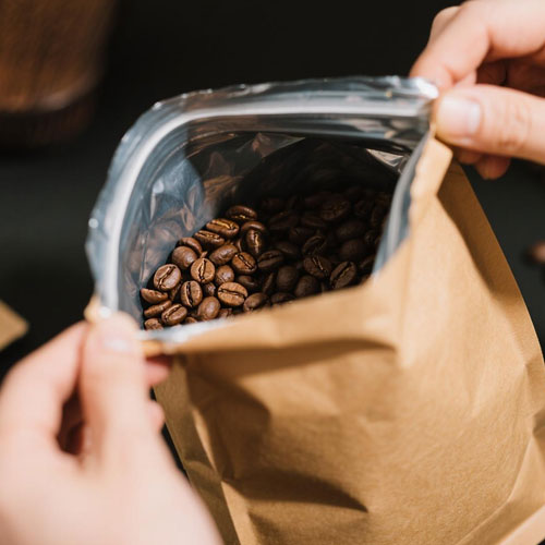 Comment l'emballage affecte-t-il la fraîcheur du café?