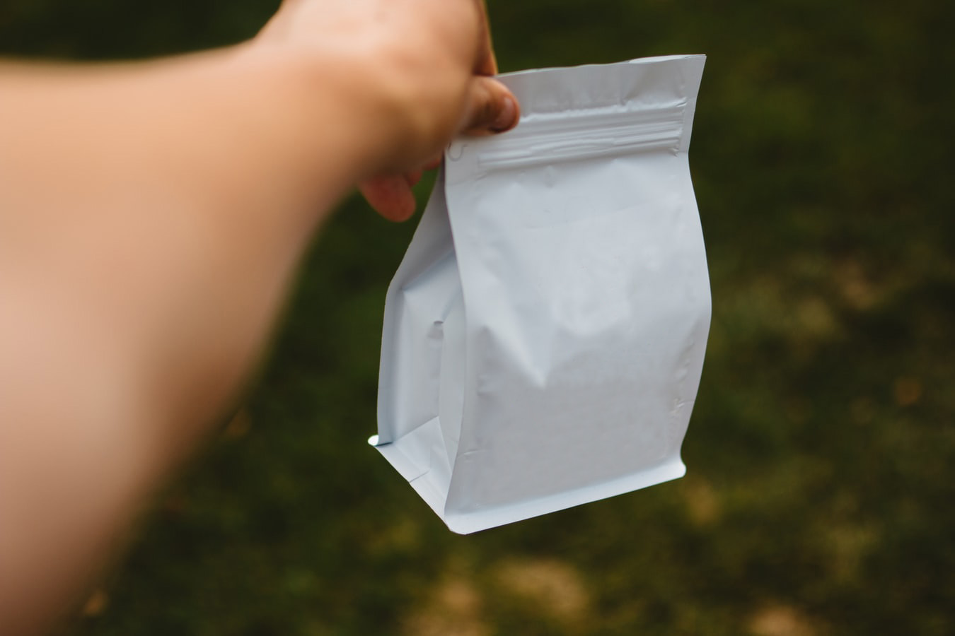 Combien de temps les grains de café restent-ils frais dans un sac scellé ?